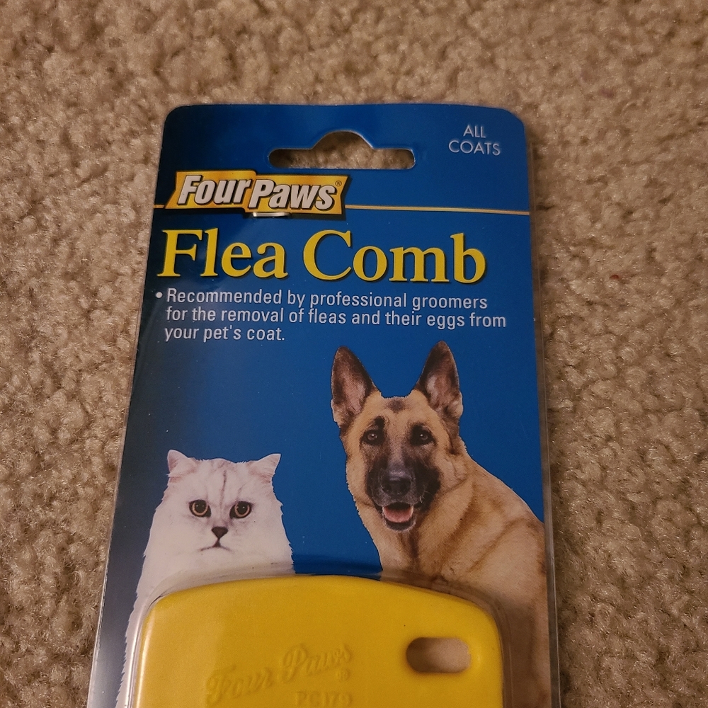 Four Paws Flea Comb - Picture 2 of 7